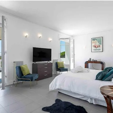 The Gatsby Mansion Villa