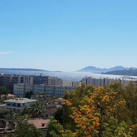 The Gatsby Mansion אנטיב